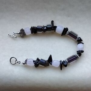 HAND CRAFTED FURNACE GLASS BRACELET